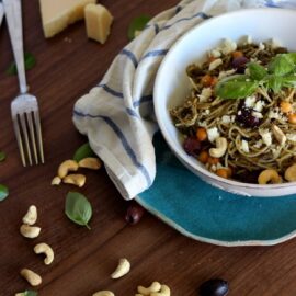 Bazalkové pesto z kešu ořechů